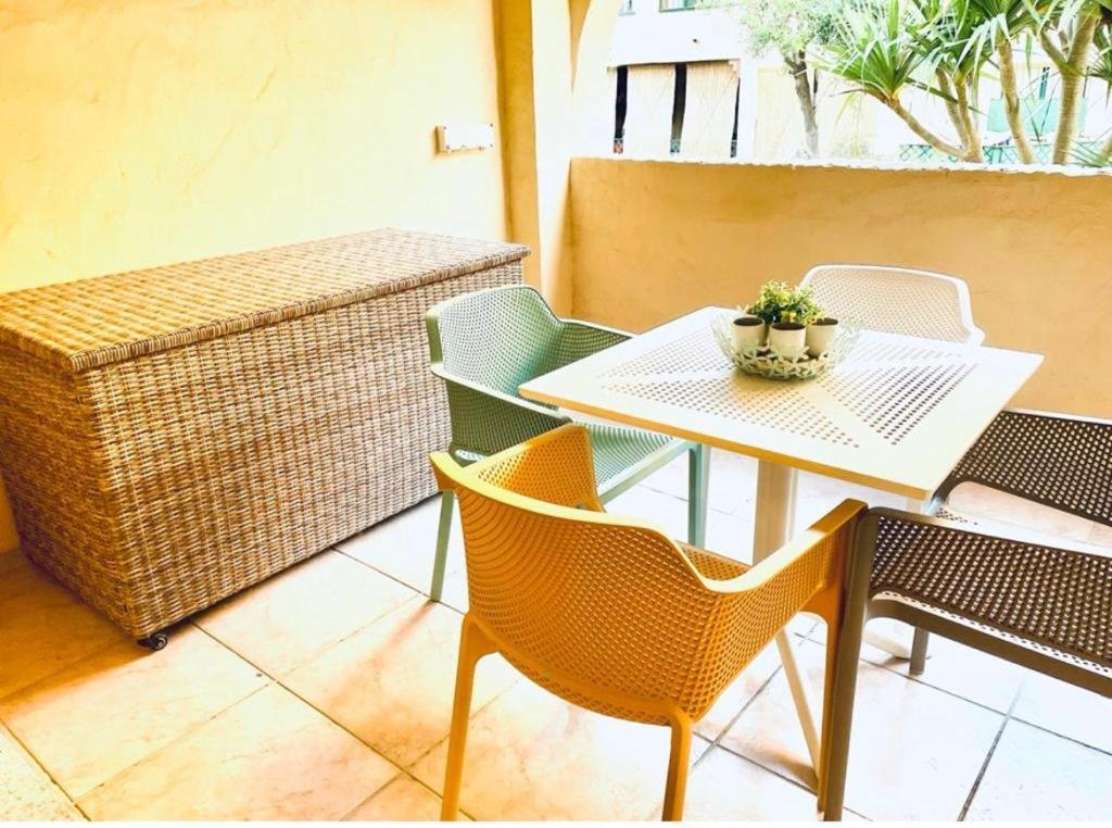 Estupendo Apartamento Urbanizacion Jardines De Zahara. Zahara De Los Atunes Kültér fotó